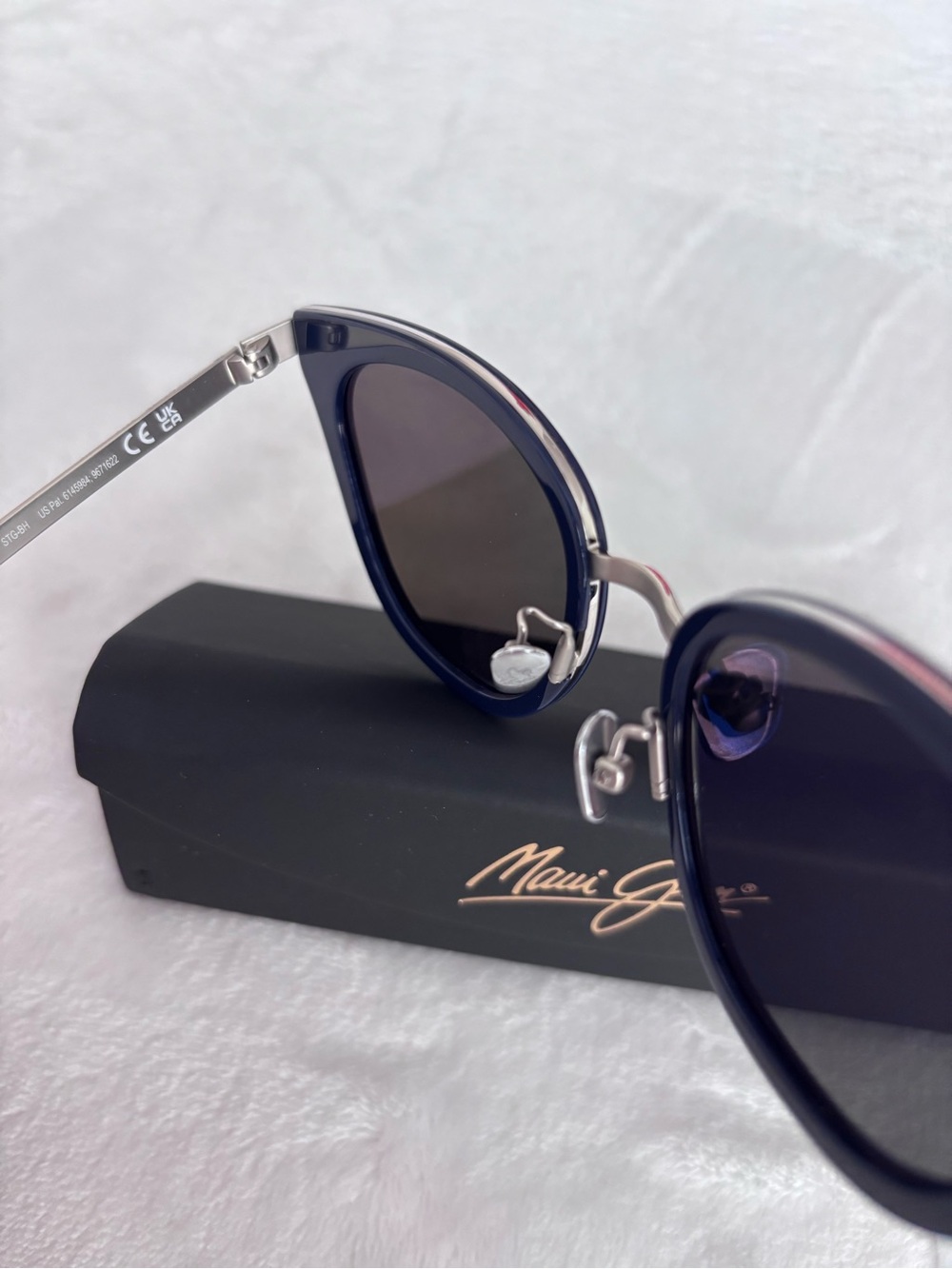 MAUI JIM Wood Rose Butterfly Navy Polarized Sunglasses with Case MJ870-03--NEW - Picture 10 of 16